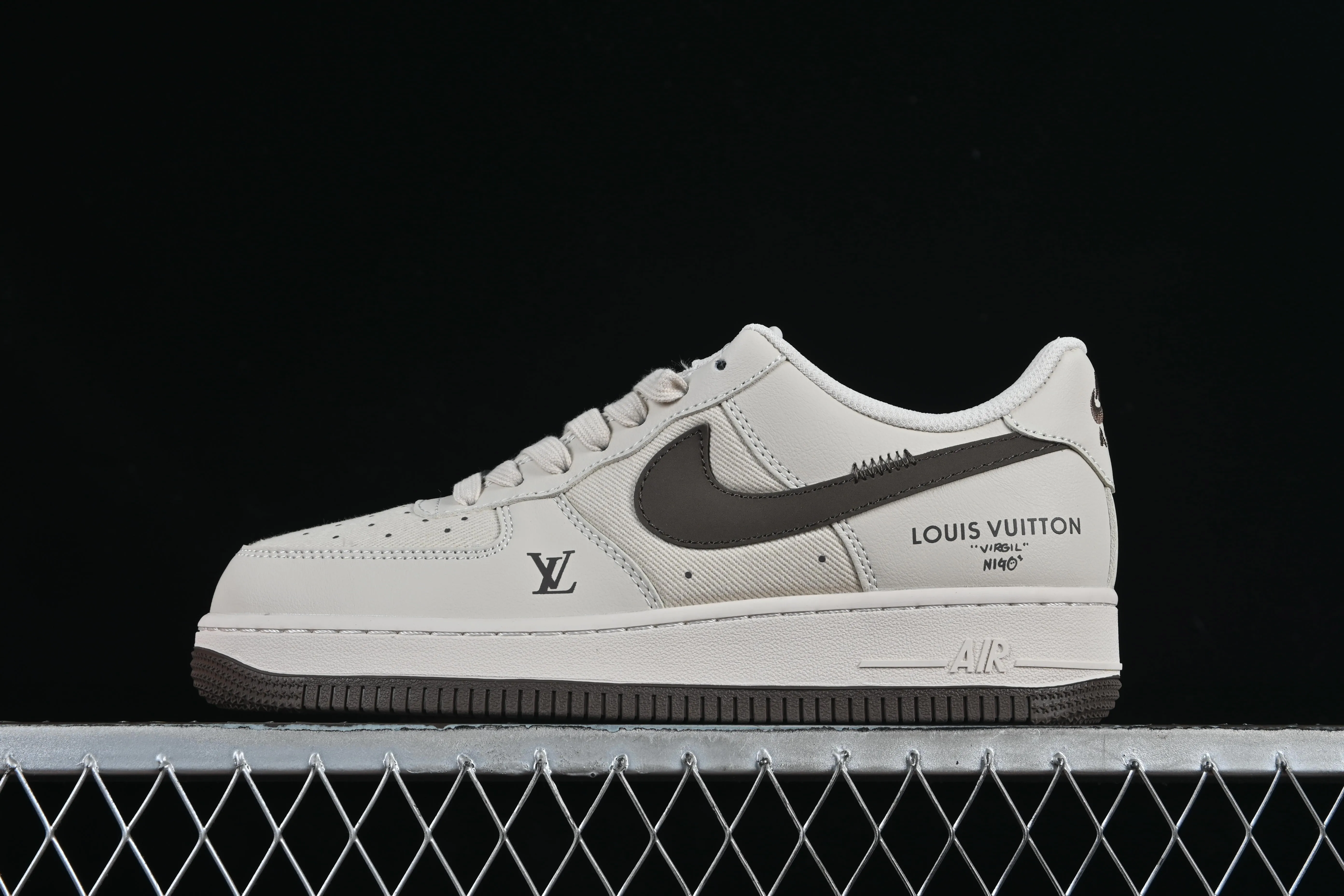 All categories Nk Air Force 1 Air Force series Nk Air Force 1 Low Air Force low-top Nike Air Force 1'07 Low LV co-branded mesh splicing beige Air Force 1 low-top casual sneakers QW5836-004